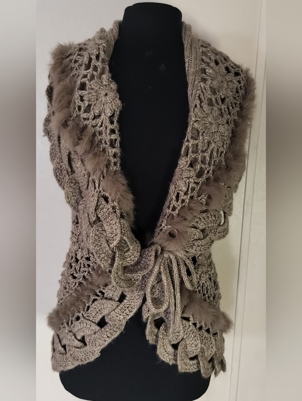 Sioni Taupe Crochet Fur-Trim Open Front Vest